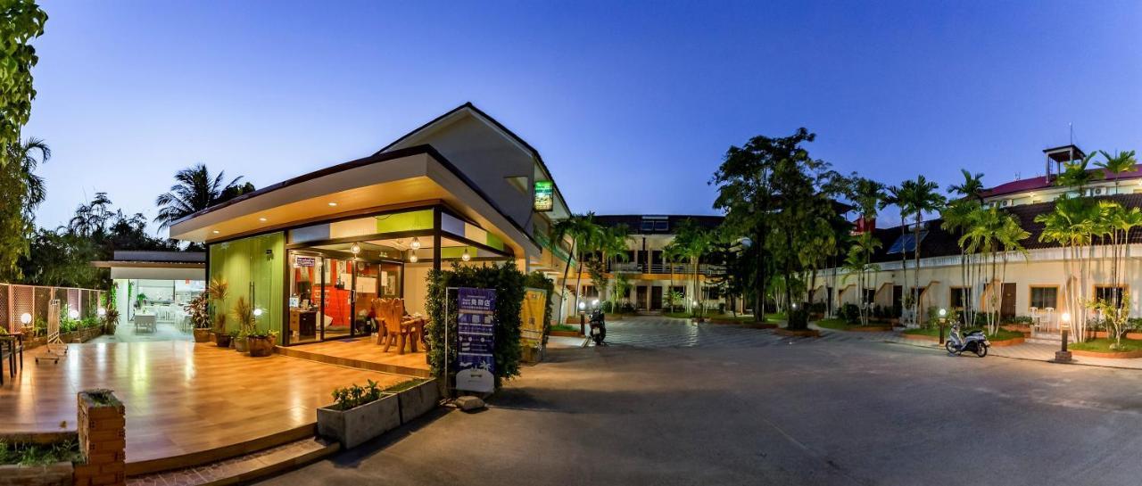 Coconut Resort Hotel Patong Eksteriør bilde