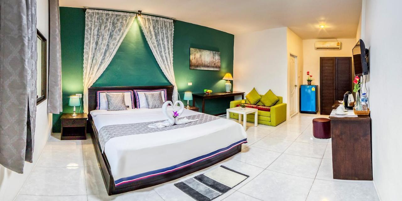 Coconut Resort Hotel Patong Eksteriør bilde